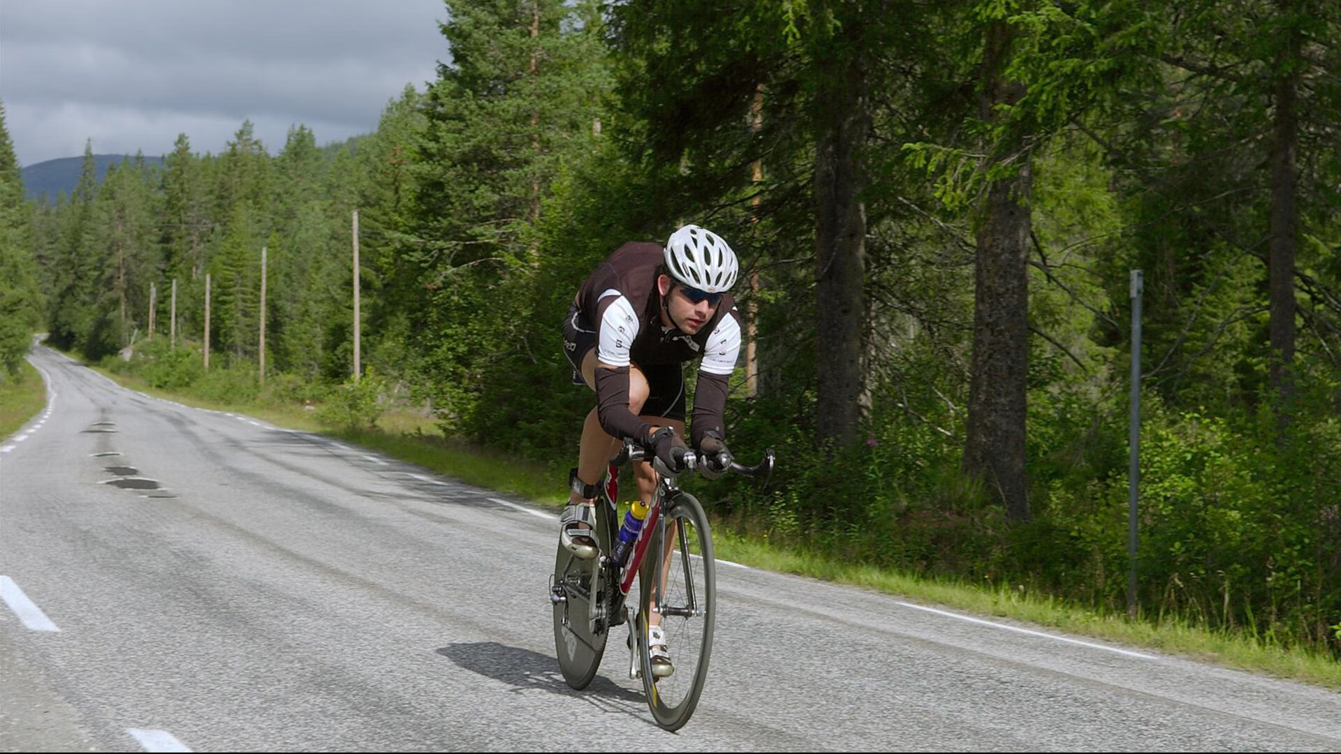 冰雪运动热潮席卷全国,各地掀起冬季健身新时尚